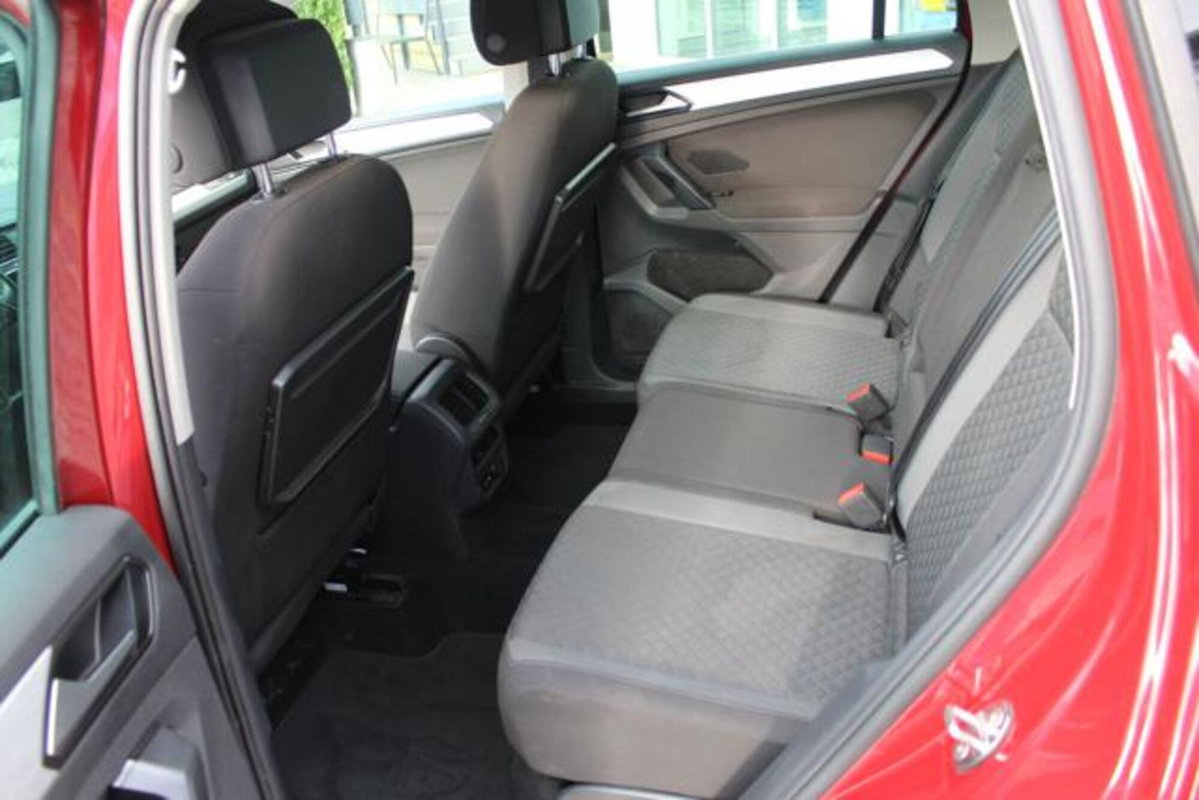 Volkswagen Tiguan 1.6 TDI SCR Sport BlueMotion Technology (8)