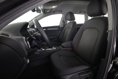 Audi A3 Sportback 2.0 TDI S tronic Business (2)