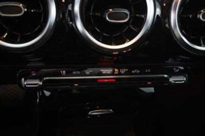 Mercedes-Benz Classe A 180 d Automatic Business (13)