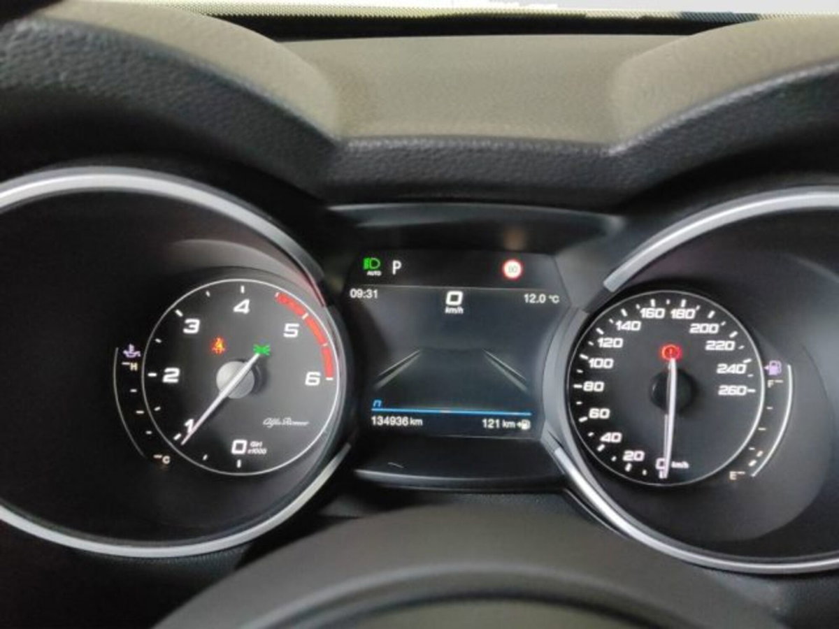 Alfa Romeo Stelvio Stelvio 2.2 Turbodiesel 190 CV AT8 Q4 Executive (15)