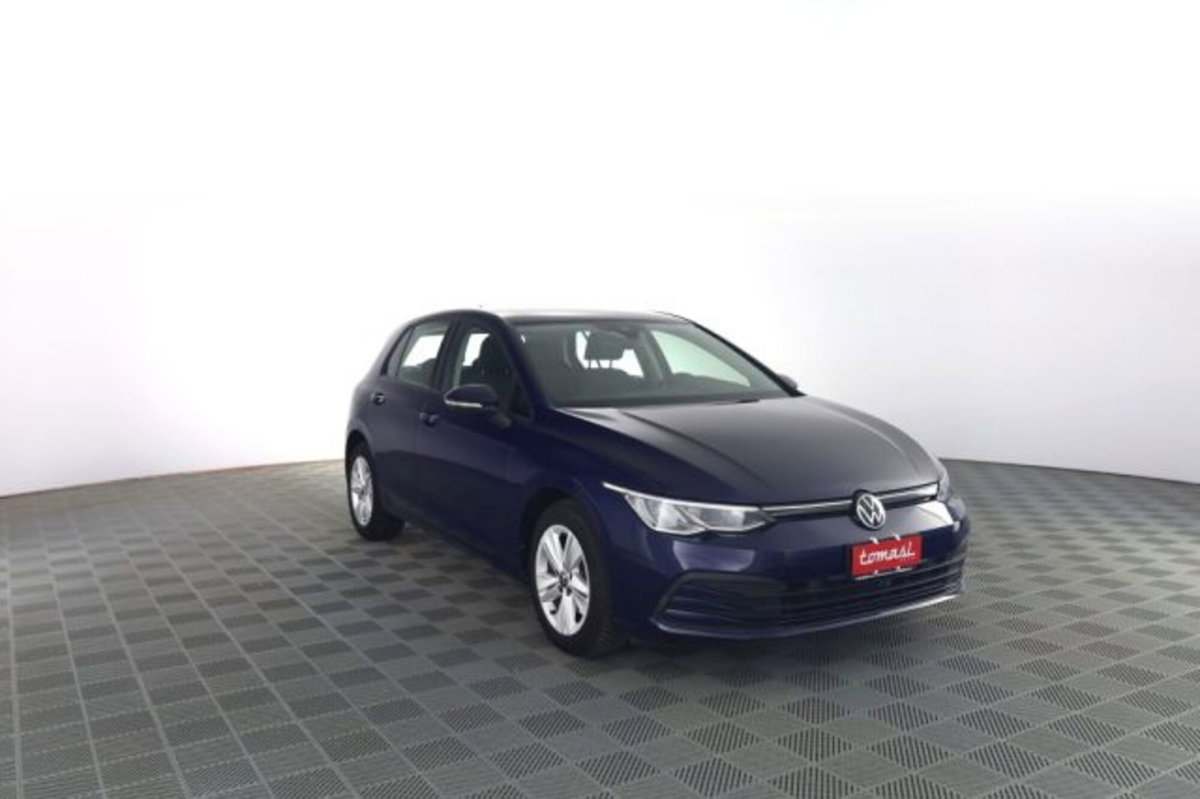 Volkswagen Golf 1.0 TSI EVO Life (2)
