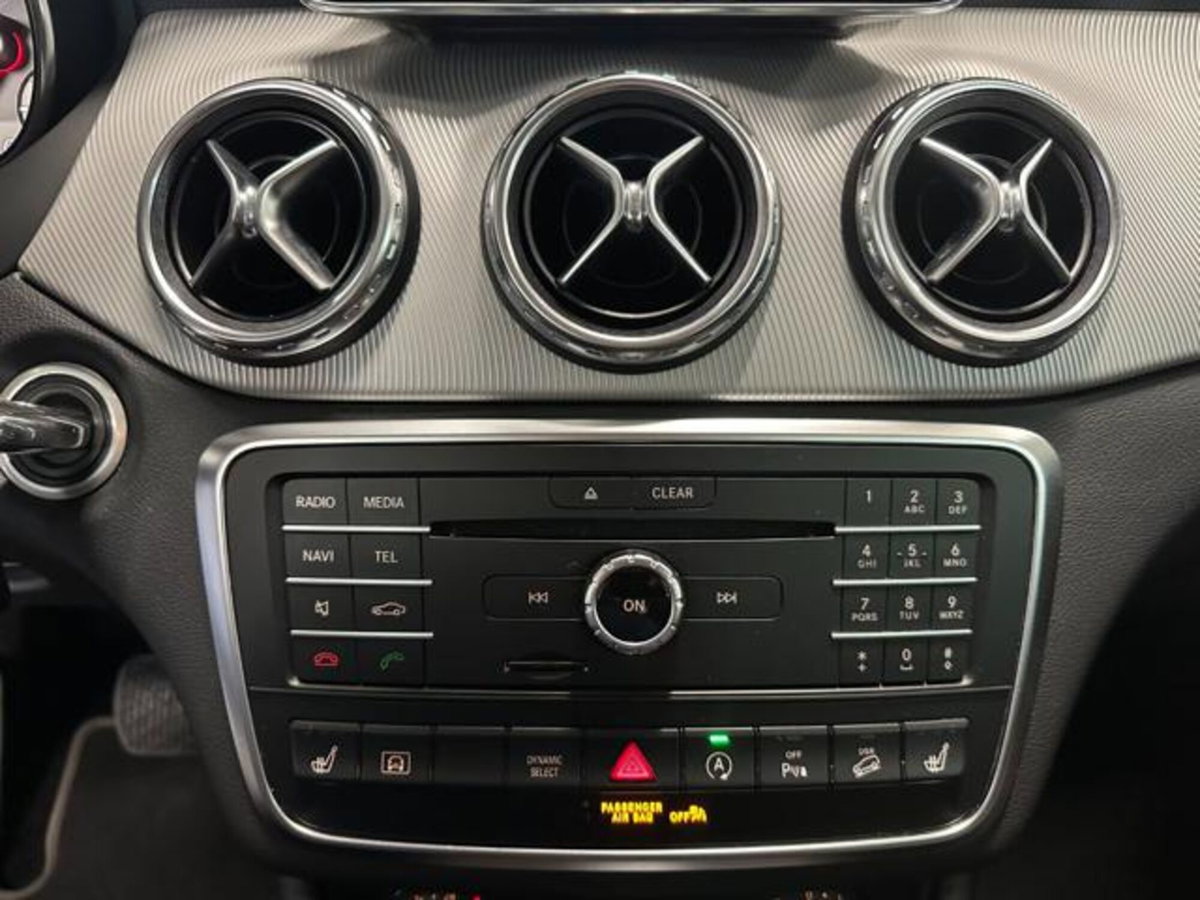 Mercedes-Benz GLA SUV 220 d Automatic 4Matic Sport (19)