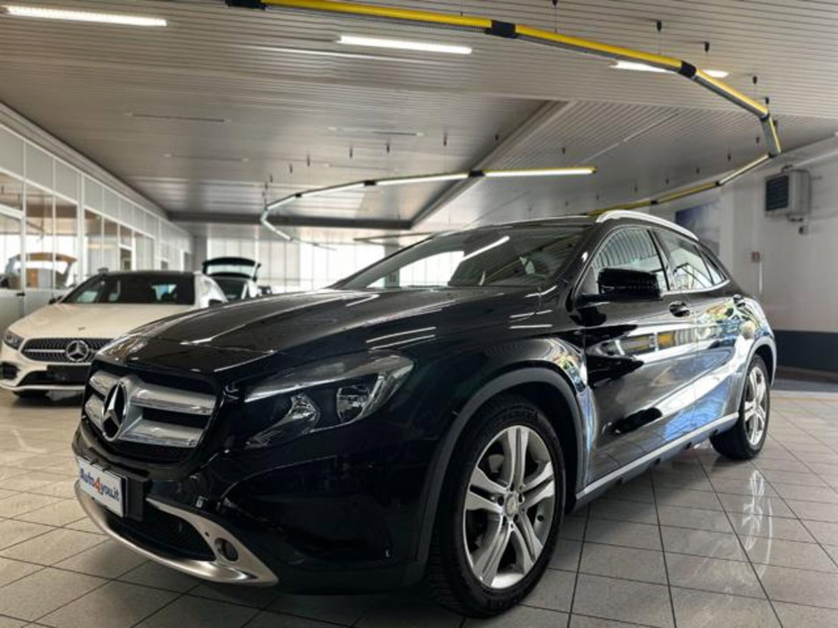 Mercedes-Benz GLA SUV 220 d Automatic 4Matic Sport (2)