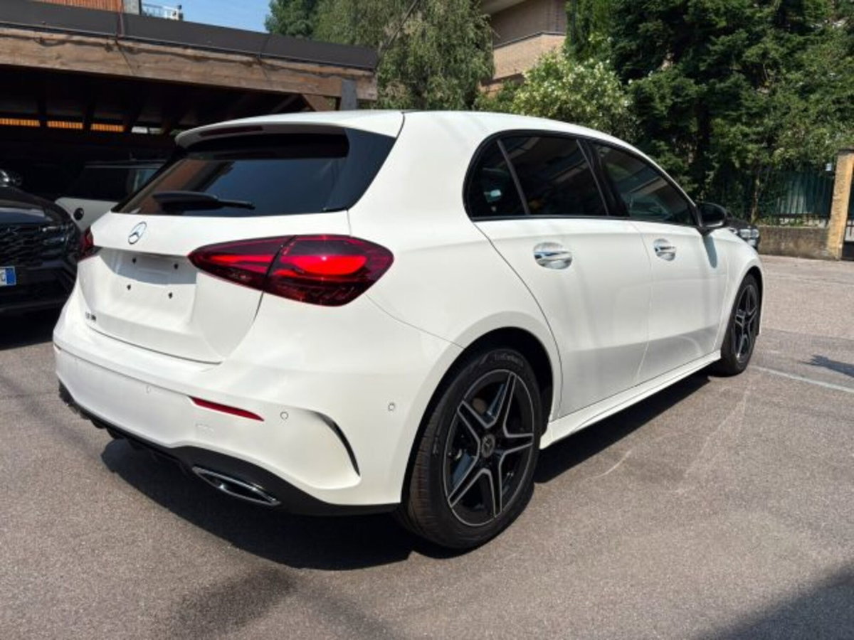 Mercedes-Benz Classe A 180 AMG Line Premium Plus auto (4)