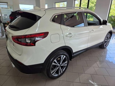 Nissan Qashqai 1.6 dCi 2WD N-Connecta (15)