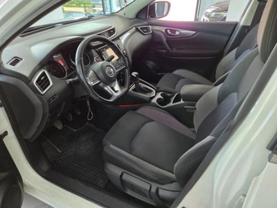Nissan Qashqai 1.6 dCi 2WD N-Connecta (9)