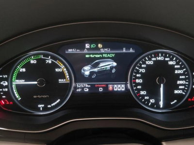 Audi Q5 50 TFSI e quattro S tronic Business Design (14)