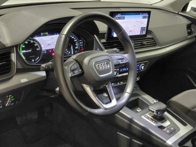 Audi Q5 50 TFSI e quattro S tronic Business Design (2)