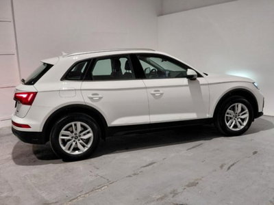Audi Q5 50 TFSI e quattro S tronic Business Design (7)