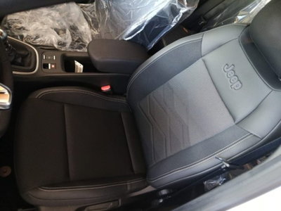 Jeep Avenger 1.2 turbo Altitude fwd 100cv (10)