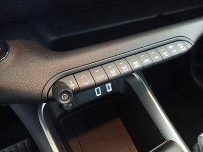 Jeep Avenger 1.2 turbo Altitude fwd 100cv (15)