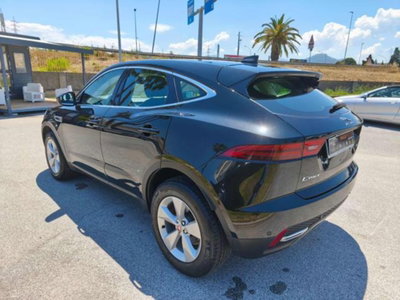 Jaguar E-Pace 2.0D I4 163 CV AWD Auto SE (4)