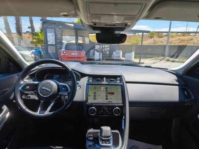 Jaguar E-Pace 2.0D I4 163 CV AWD Auto SE (9)