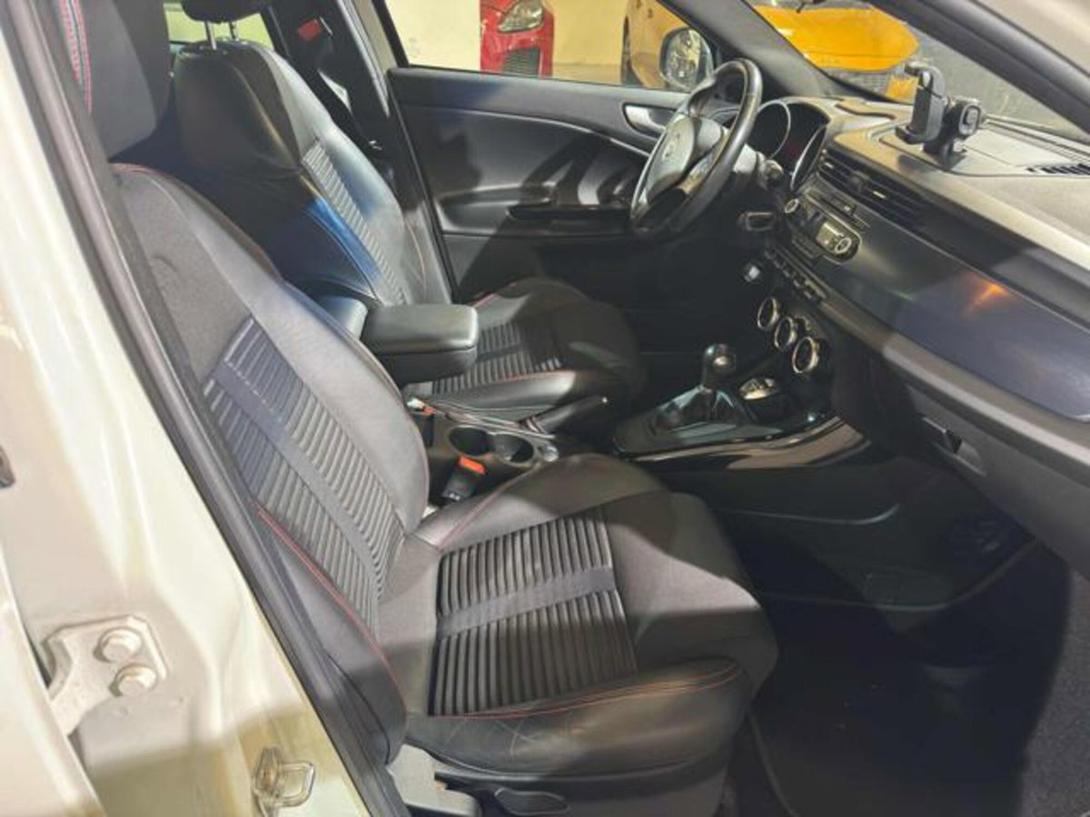 Alfa Romeo Giulietta 2.0 JTDm-2 Progression 170cv tct (10)
