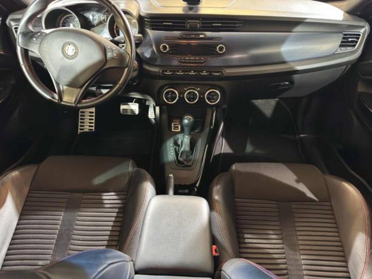 Alfa Romeo Giulietta 2.0 JTDm-2 Progression 170cv tct (11)