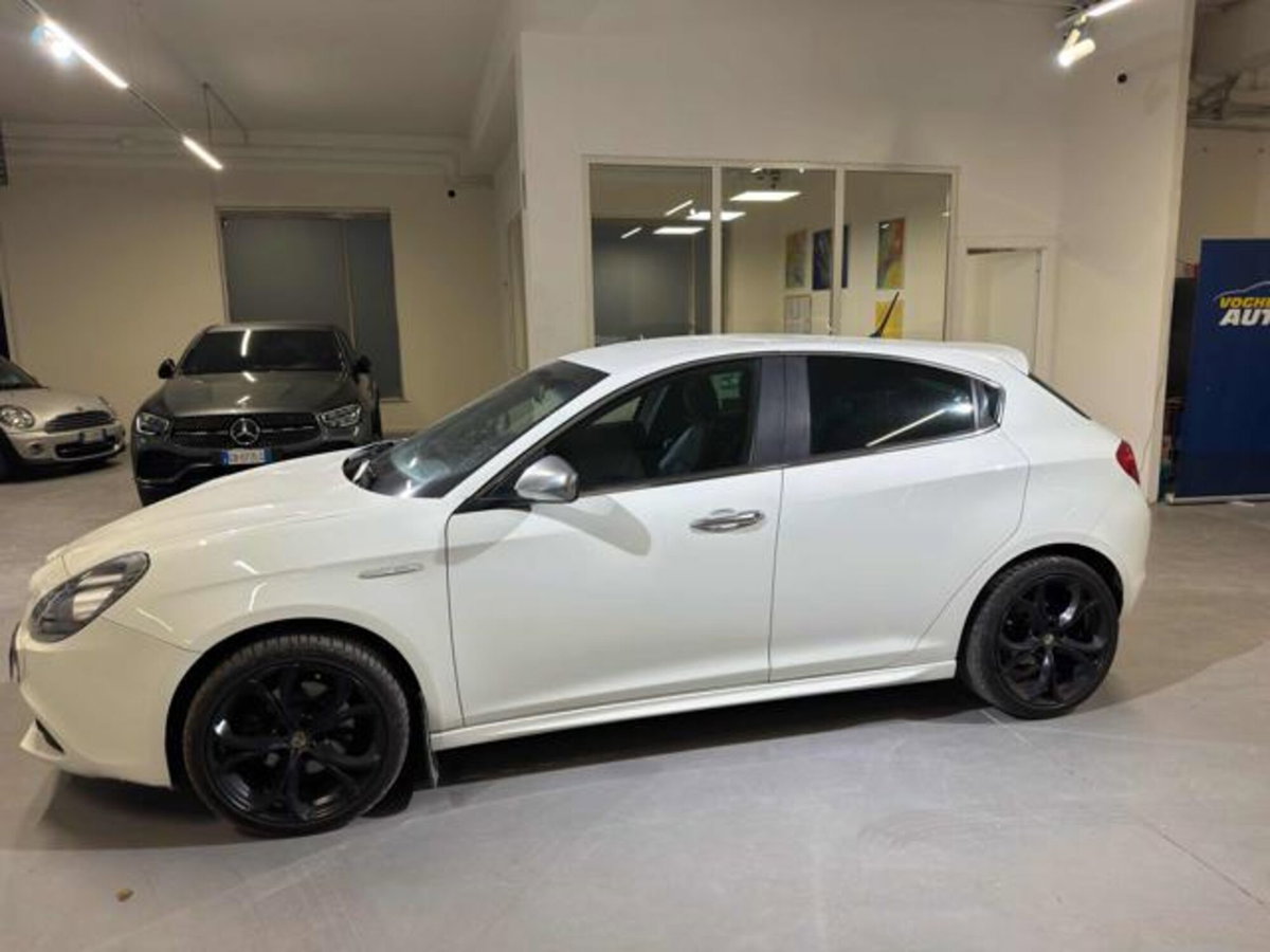 Alfa Romeo Giulietta 2.0 JTDm-2 Progression 170cv tct (5)