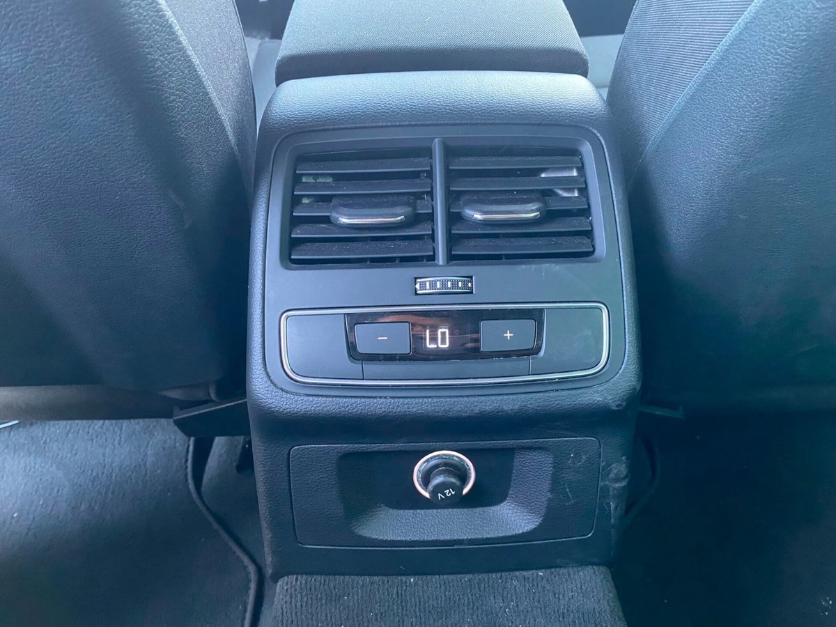 Audi A4 Avant 35 TDI S tronic Business Sport (14)