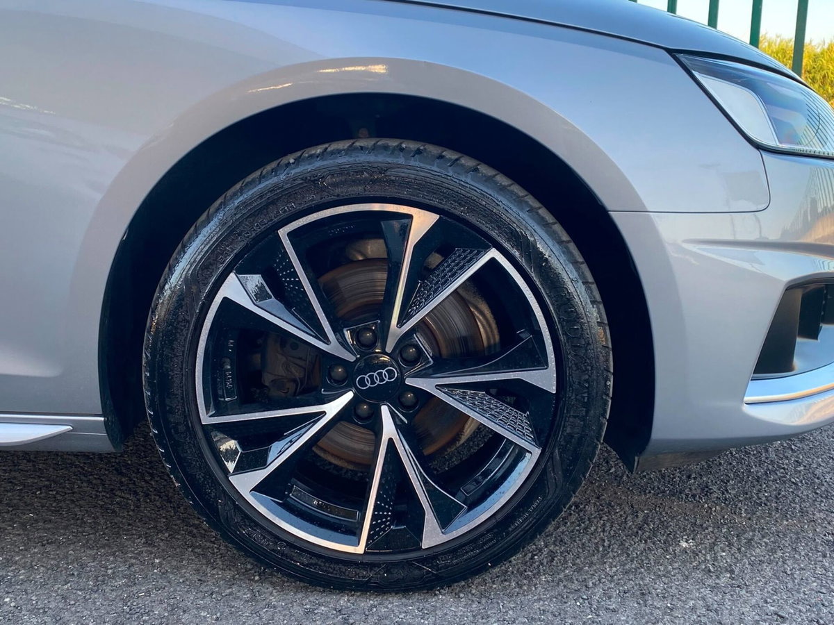 Audi A4 Avant 35 TDI S tronic Business Sport (8)