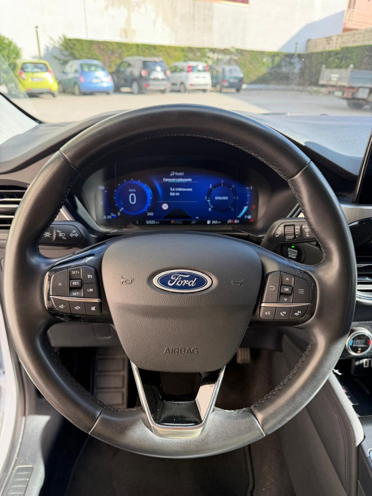Ford Kuga 1.5 EcoBlue 120 CV 2WD Titanium (14)