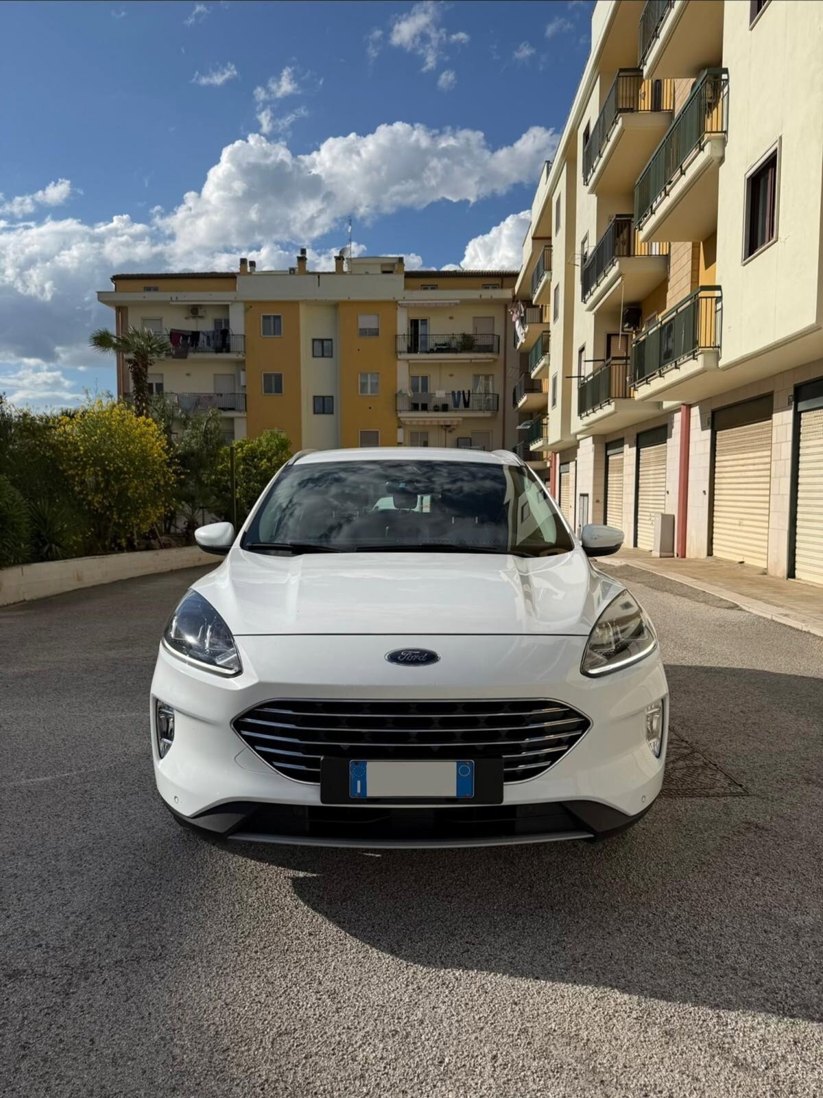 Ford Kuga 1.5 EcoBlue 120 CV 2WD Titanium (2)