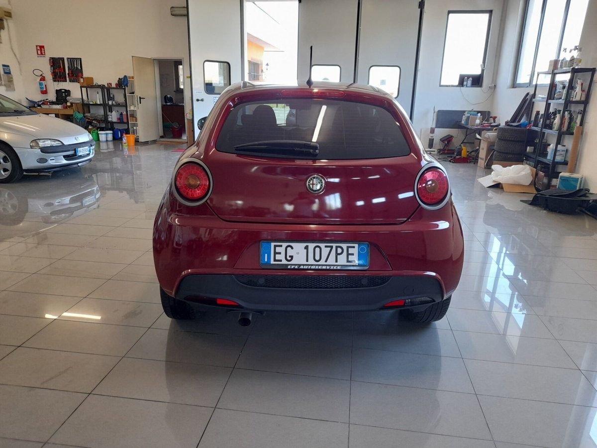 Alfa Romeo MiTo 1.4 78 CV Distinctive (10)