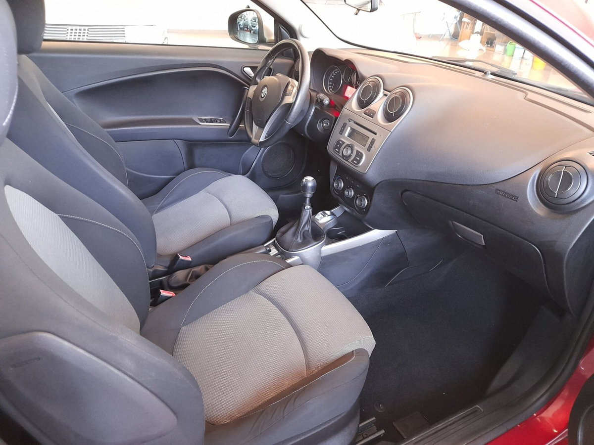 Alfa Romeo MiTo 1.4 78 CV Distinctive (6)