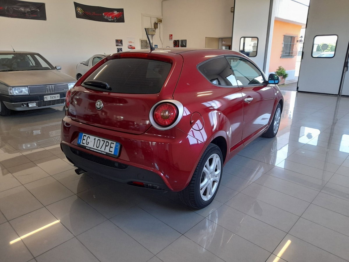 Alfa Romeo MiTo 1.4 78 CV Distinctive (8)