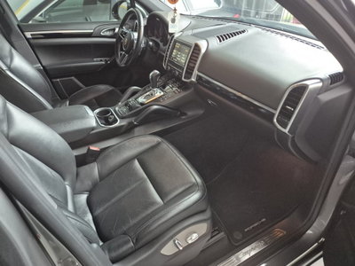 Porsche Cayenne 3.0 Diesel (6)