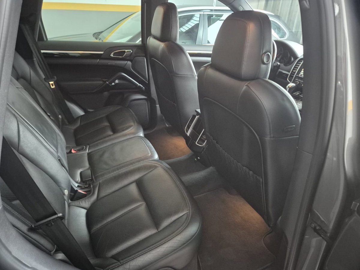 Porsche Cayenne 3.0 Diesel (8)