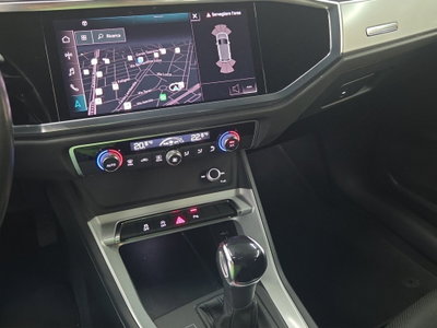 Audi Q3 35 TDI quattro S tronic Business Advanced (16)