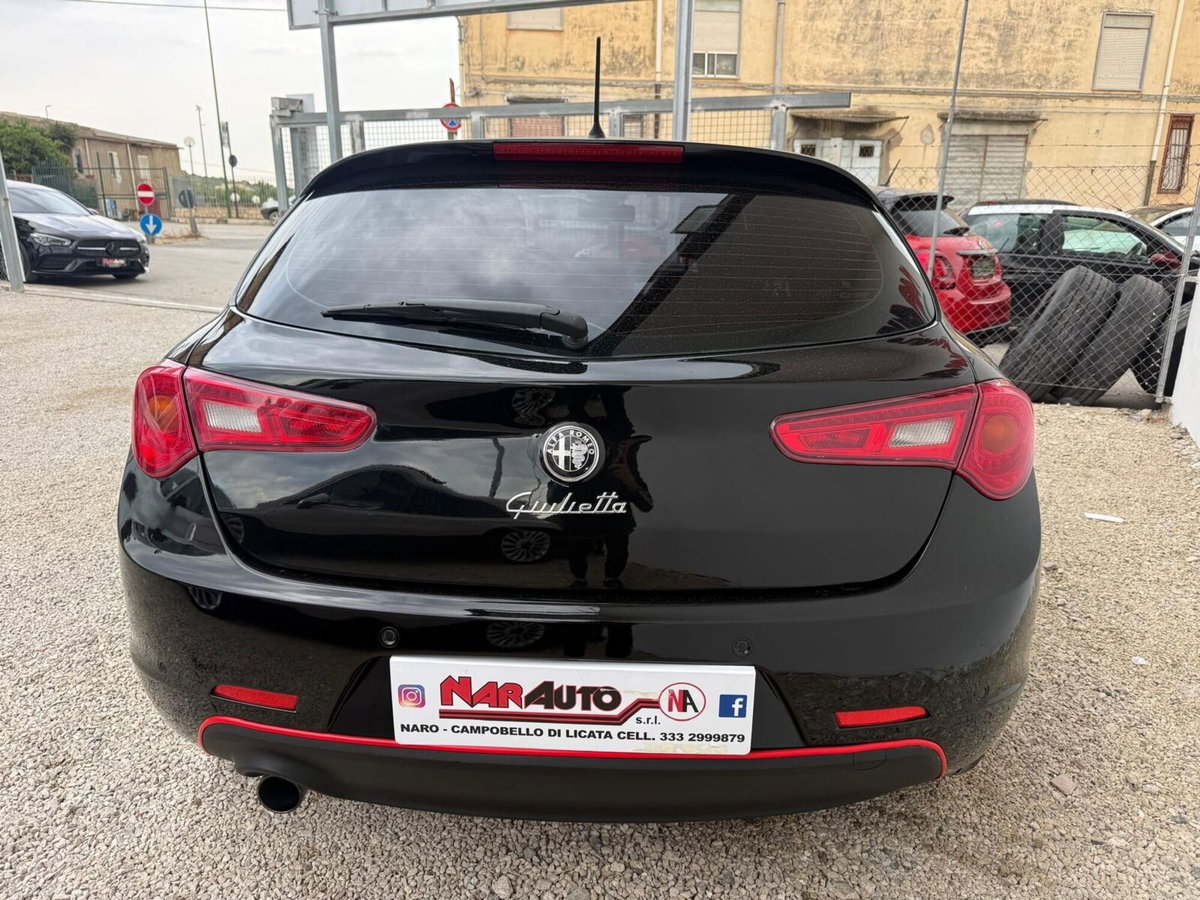 Alfa Romeo Giulietta 1.6 JTDm-2 Exclusive (7)