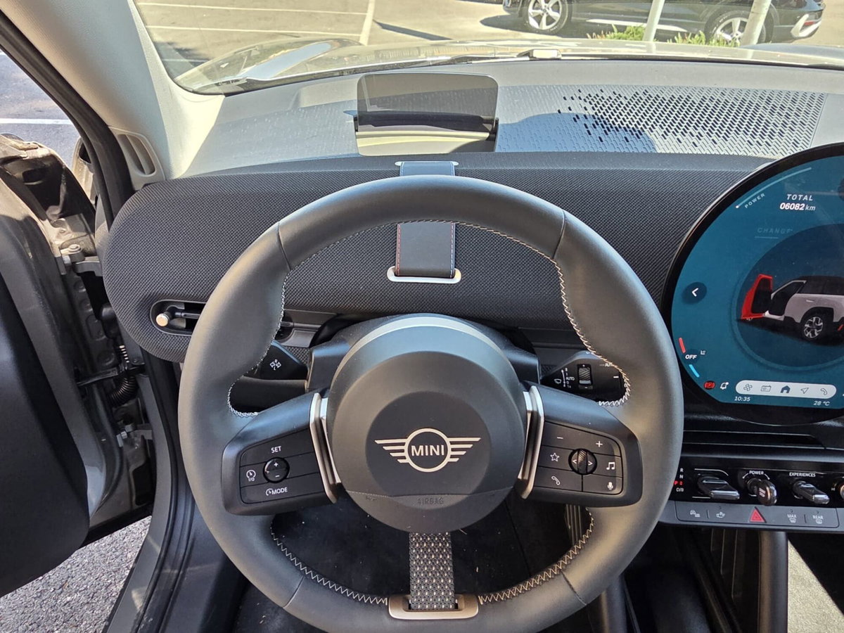 MINI Mini Aceman E Favoured (14)