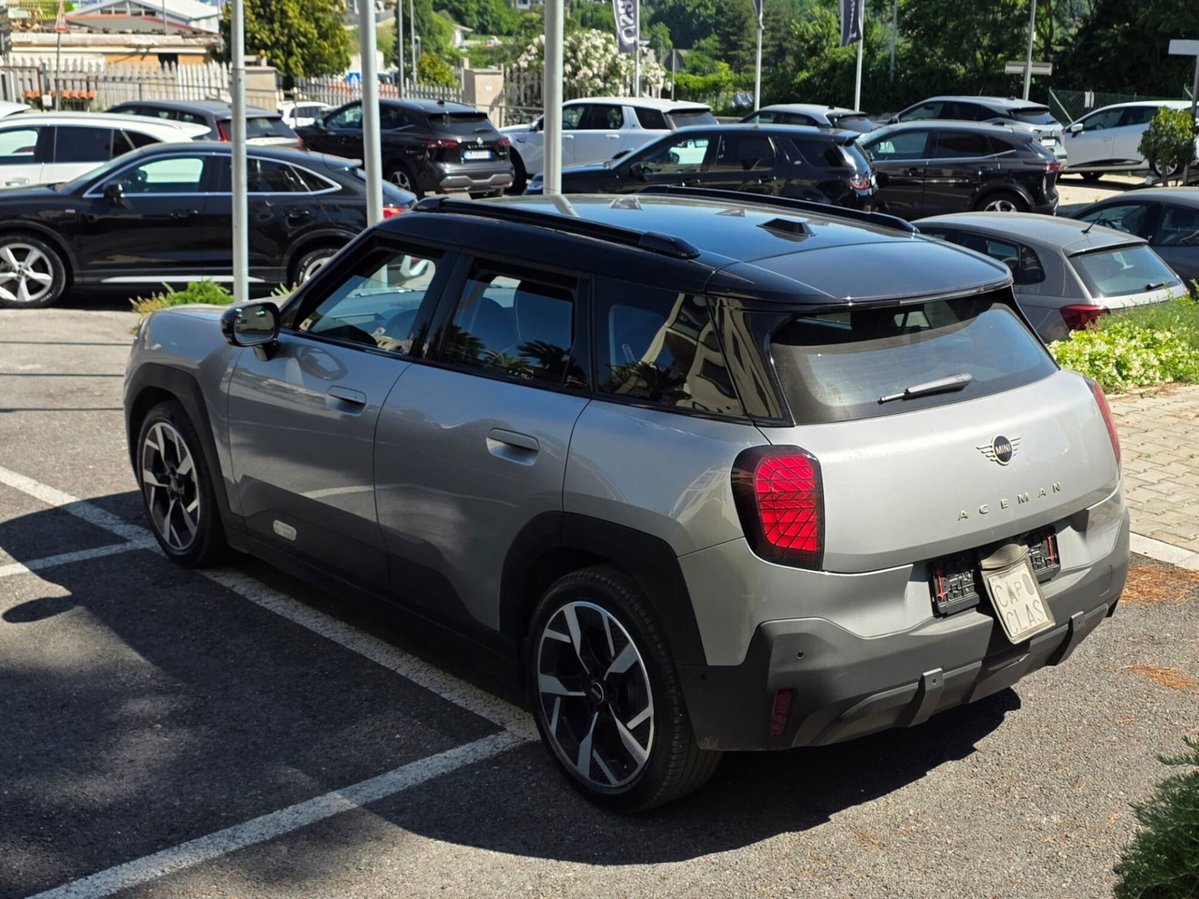 MINI Mini Aceman E Favoured (2)