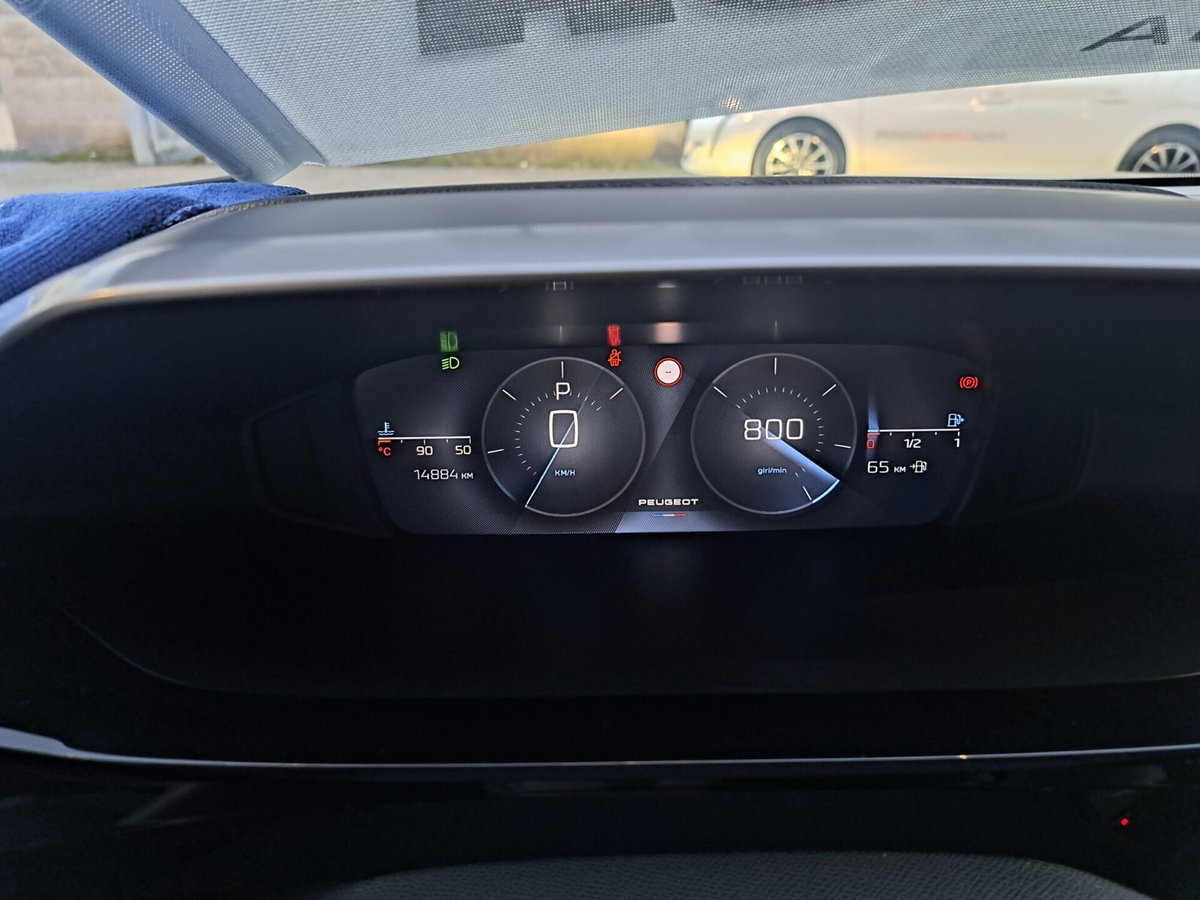 Peugeot 408 1.2 puretech Allure s&s 130cv eat8 (10)
