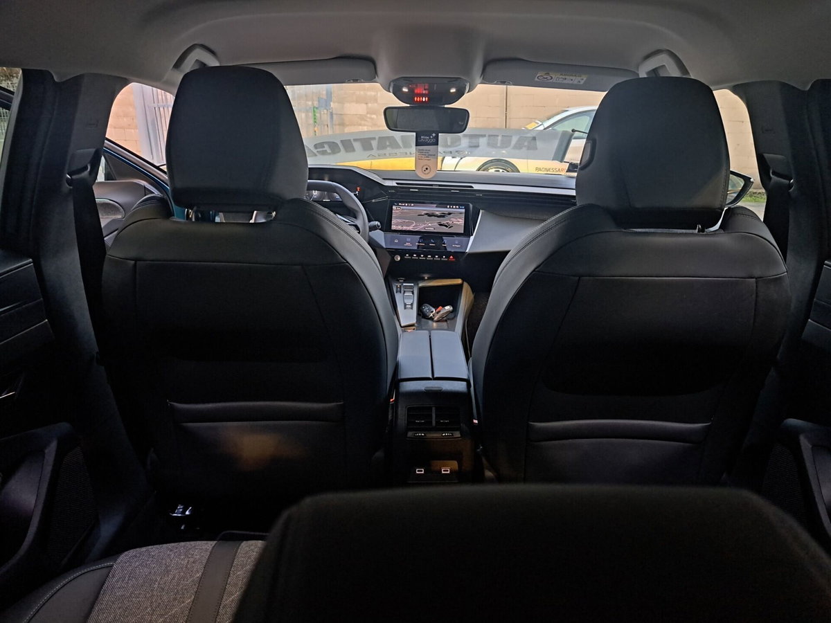 Peugeot 408 1.2 puretech Allure s&s 130cv eat8 (20)