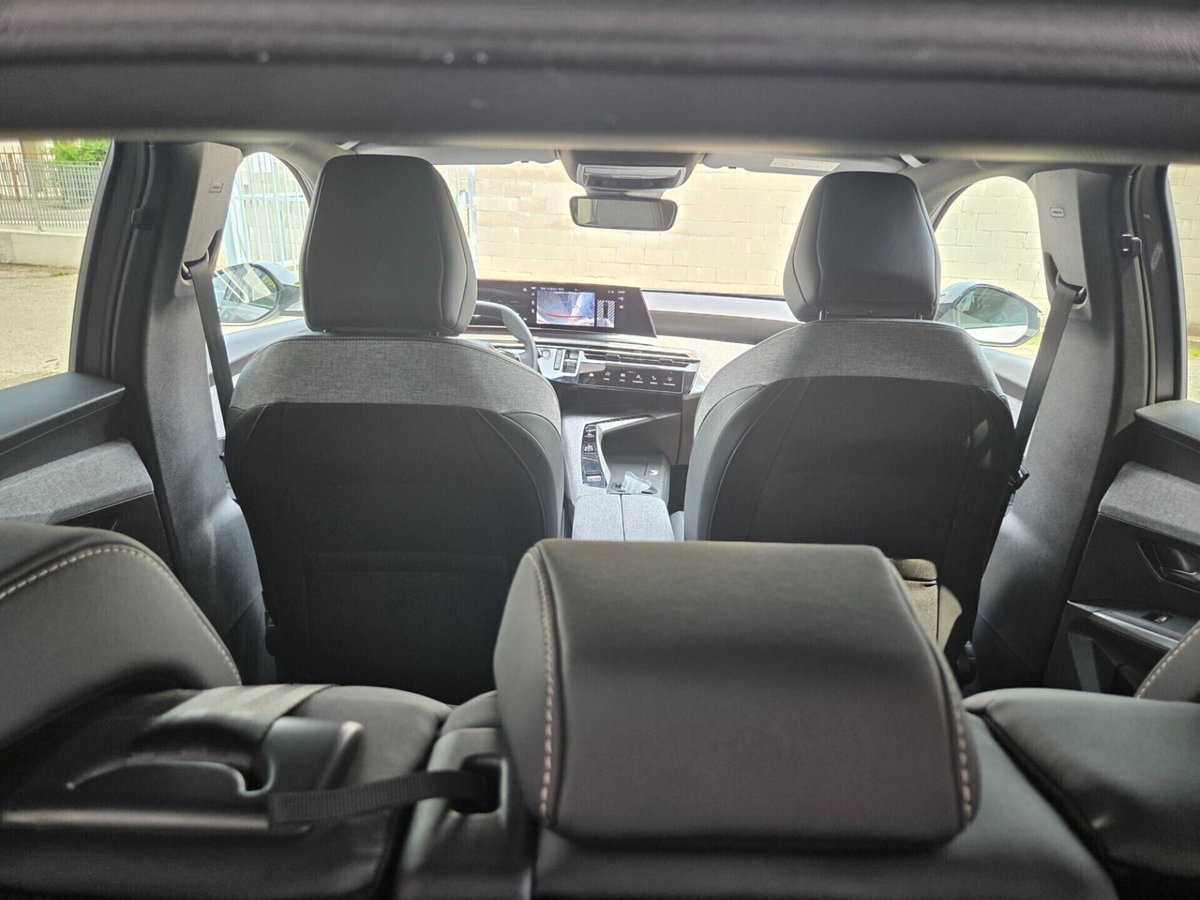 Peugeot 3008 1.2 hybrid Allure Business 145cv e-dcs6 (13)