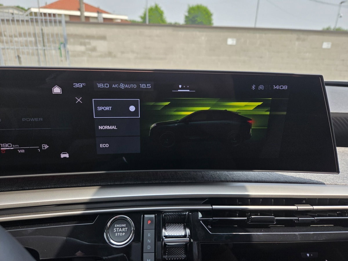 Peugeot 3008 1.2 hybrid Allure Business 145cv e-dcs6 (18)