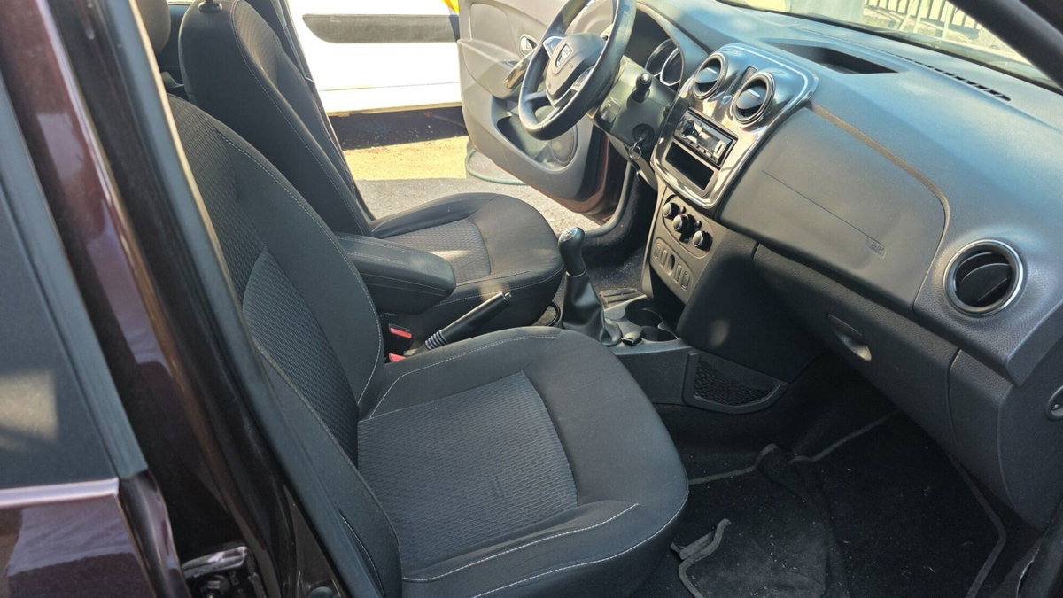 Dacia Sandero 1.0 SCe 12V 75CV Access (10)