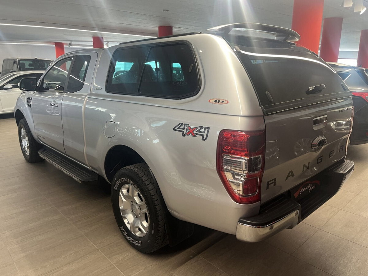 Ford Ranger Pick-up Ranger 2.2 TDCi DC Limited 5pt. (5)