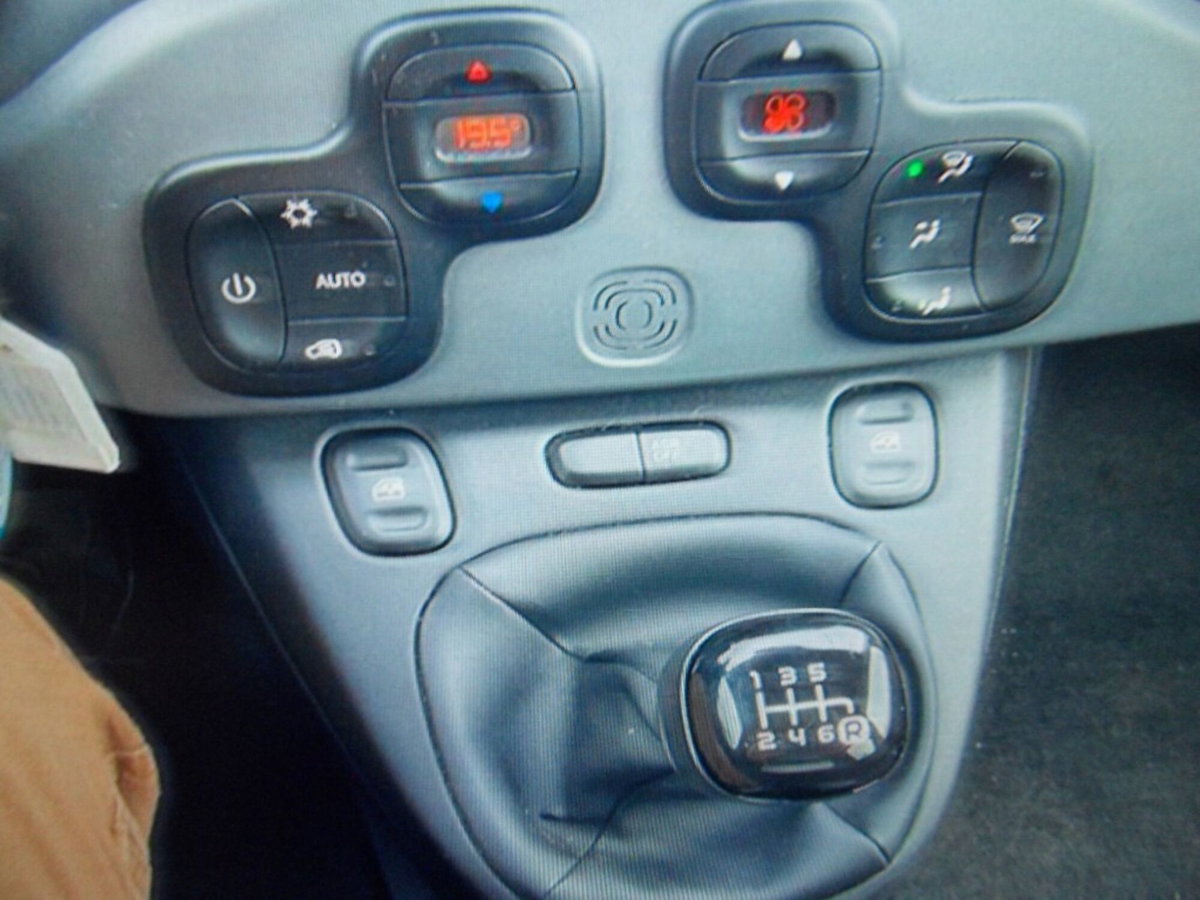 Fiat Panda 1.0 FireFly S&S Hybrid City Life (9)