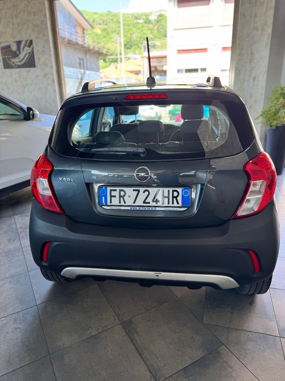 Opel Karl Rocks 1.0 73 CV (12)