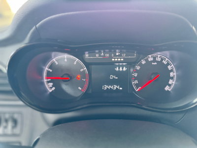 Opel Karl Rocks 1.0 73 CV (4)