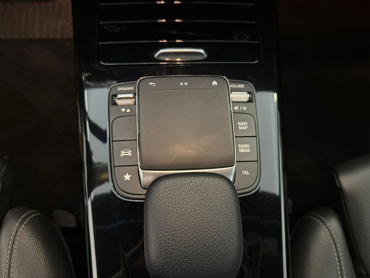 Mercedes-Benz Classe A 180 d Automatic Premium (15)