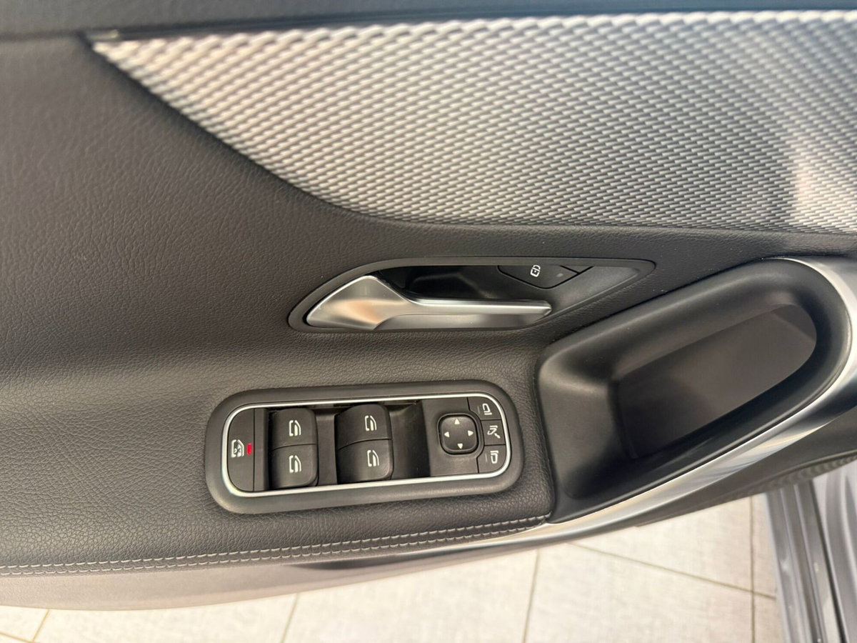 Mercedes-Benz Classe A 180 d Automatic Premium (18)