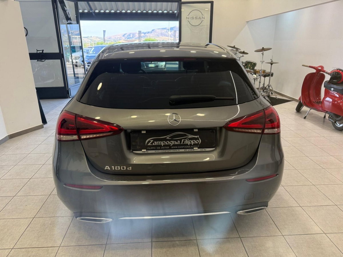 Mercedes-Benz Classe A 180 d Automatic Premium (19)