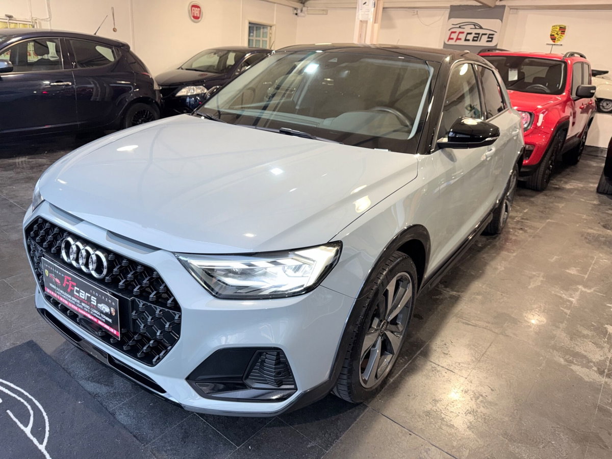 Audi A1 Sportback 30 TFSI S tronic Identity Black (2)