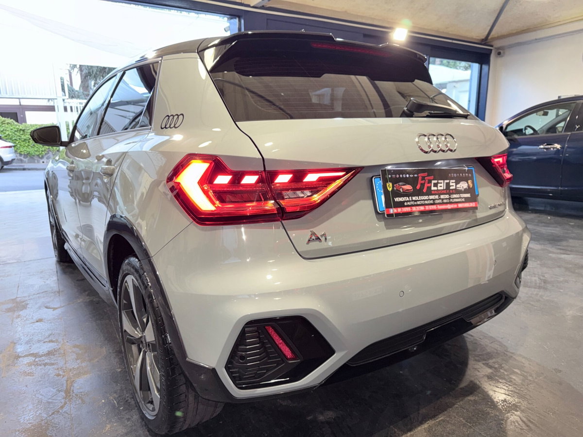 Audi A1 Sportback 30 TFSI S tronic Identity Black (7)
