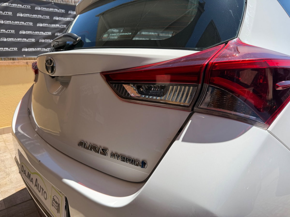 Toyota Auris 1.8 Hybrid Business Pack (10)