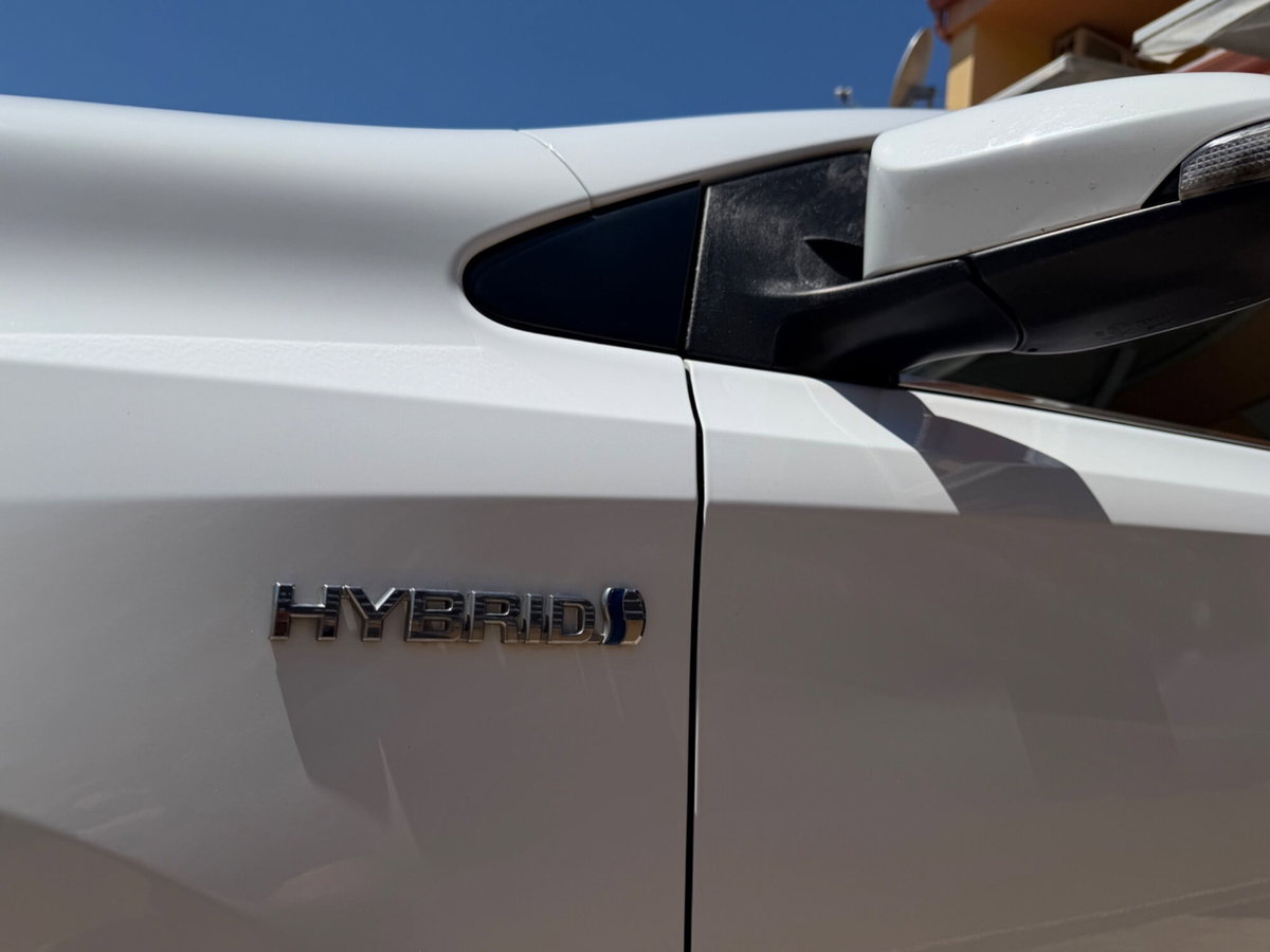 Toyota Auris 1.8 Hybrid Business Pack (5)