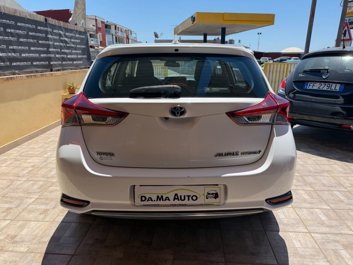 Toyota Auris 1.8 Hybrid Business Pack (8)